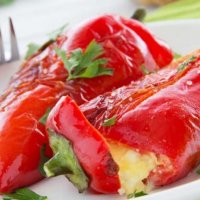 Receta e Cekës: Speca të mbushur me djathë e mazë