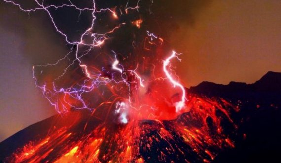 Pse godasin rrufetë vullkanet kur shpërthejnë?