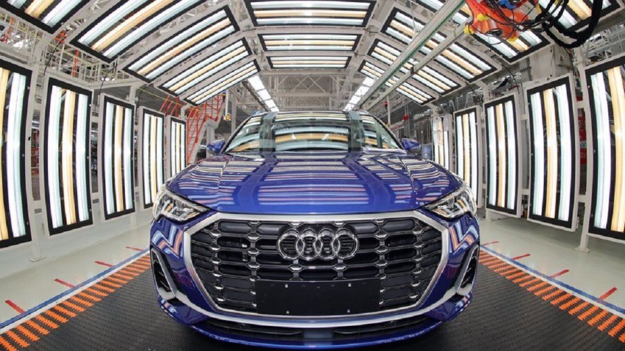 Për shkak të mungesës së çipave kompjuterikë Audi do të ngadalësojë prodhimin e makinave