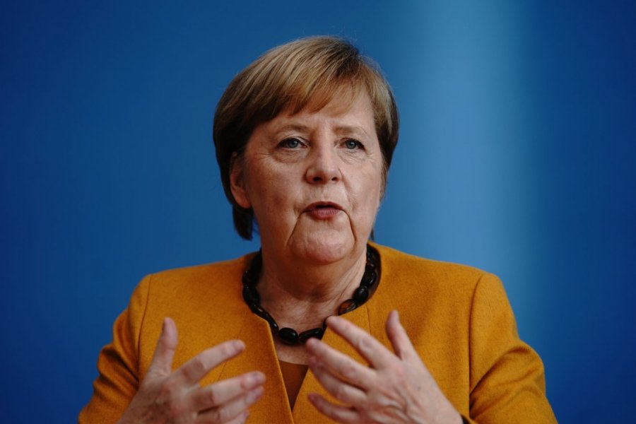 Angela Merkel kritikon gjermanët: Si po mund të ankohemi?