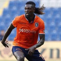 Adebayor: Nuk do të jap para për bamirësi, bëj e ha ç’të dua