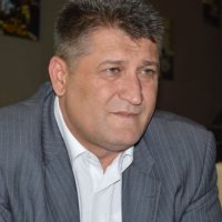 Zafir Berisha vërshohet nga profilet ‘fake’, thotë se të tillë votojnë edhe në sondazhe