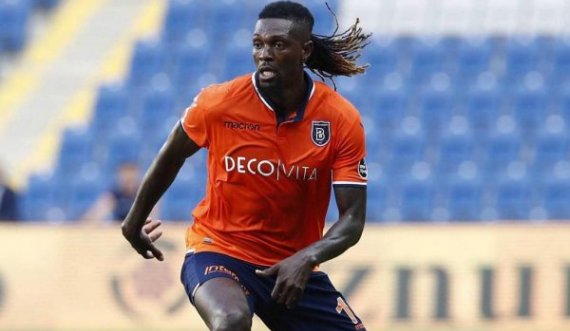 Adebayor: Nuk do të jap para për bamirësi, bëj e ha ç’të dua