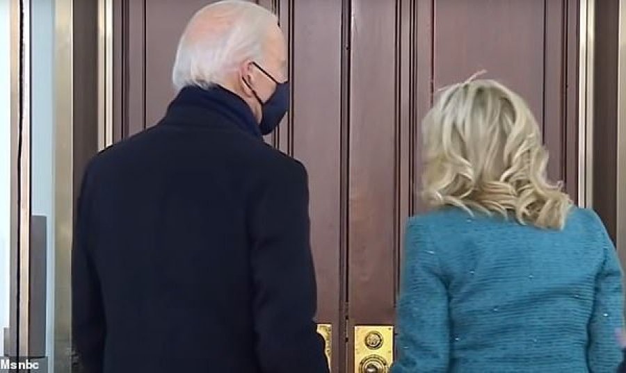 Biden nuk arriti të hyjë në Shtëpinë e Bardhë për shkak se dera ishte mbyllur
