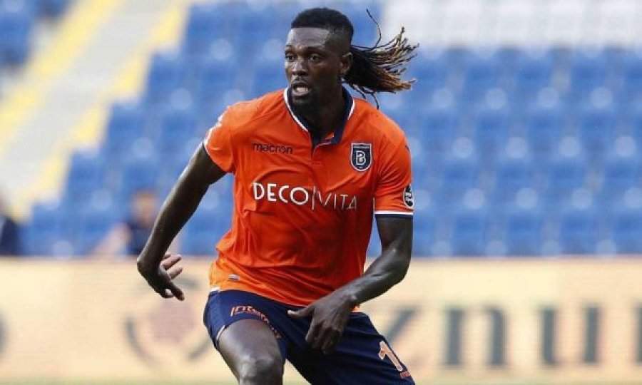 Adebayor: Nuk do të jap para për bamirësi, bëj e ha ç’të dua