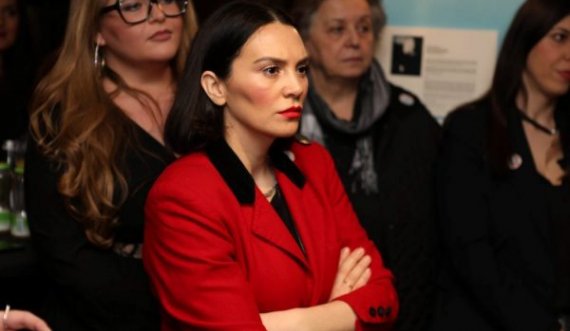Aktorja e famshme kosovare ka motrën kandidate për deputete, i del në mbeshtetje