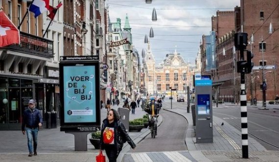 Holanda hyn në bllokimin më të rreptë deri tani