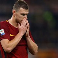 Dzeko refuzon transferimin tek ekipi anglez
