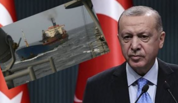 Piratët sulmojnë anijen turke, marrin peng 15 marinarë