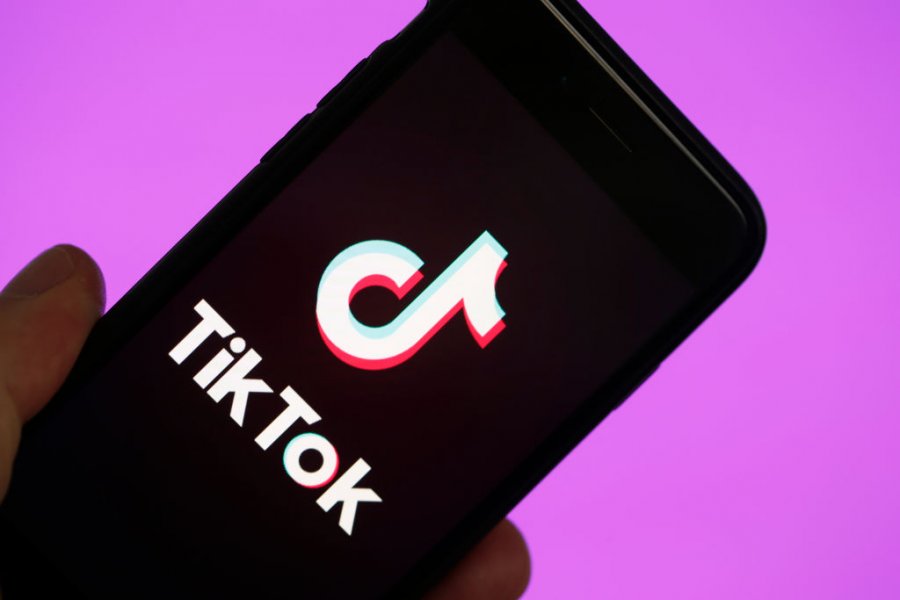 TikTok nën vëzhgim për shkak të një sfide të çuditshme: Ja çfarë thonë ekspertët