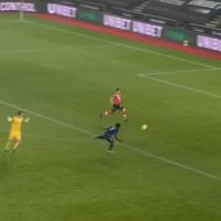 Arsenali përmbys gjithçka, Saka kalon edhe portierin