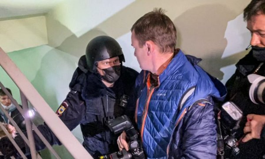 Policia ruse arreston vëllain e Navalny-t
