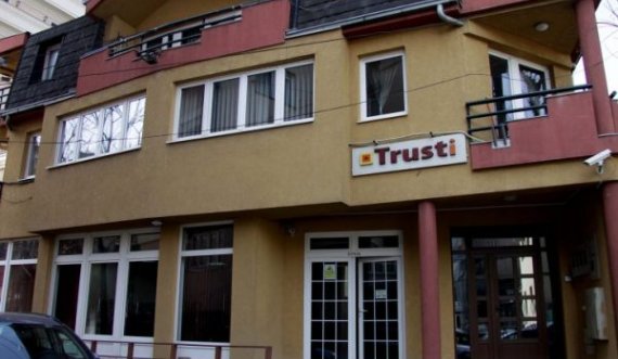 Mbi 413 mijë kosovarë kanë aplikuar për tërheqjen e 10 përqindëshit nga Trusti