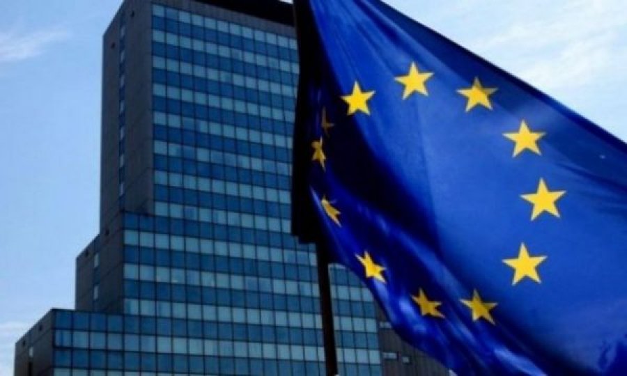 Evropa po mbyllet, Kosova lehtëson masat
