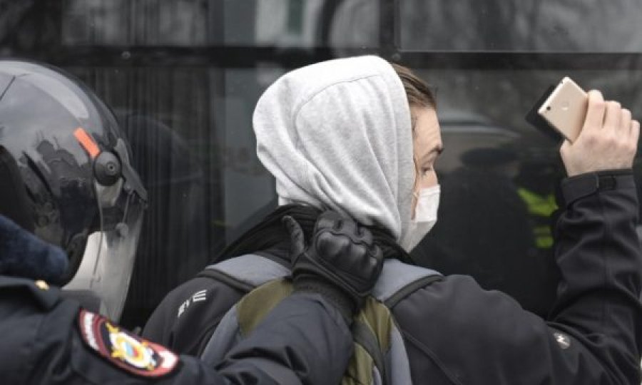 Arrestohet Julia Navalny, gruaja e kritikut të Putinit, Alexei Navalny