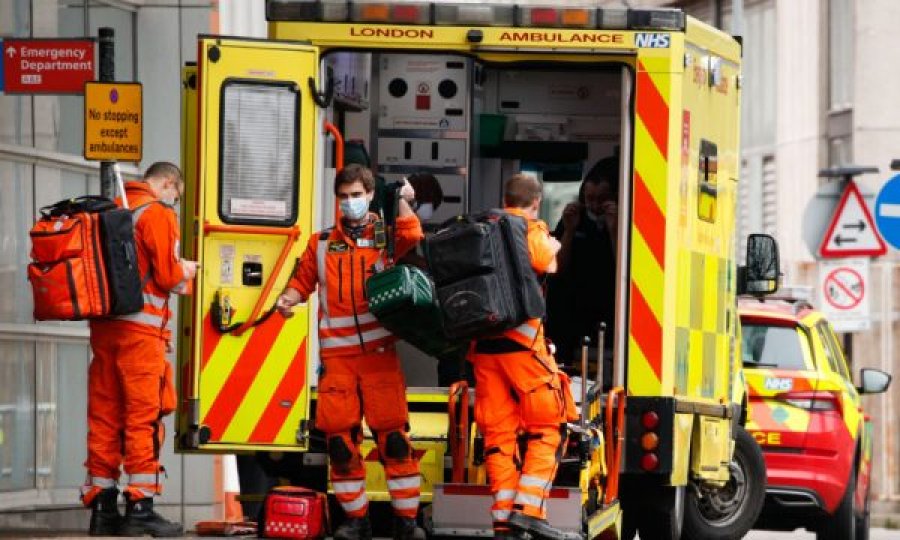 Britania regjistron rreth 600 viktima nga COVID-19 për një ditë