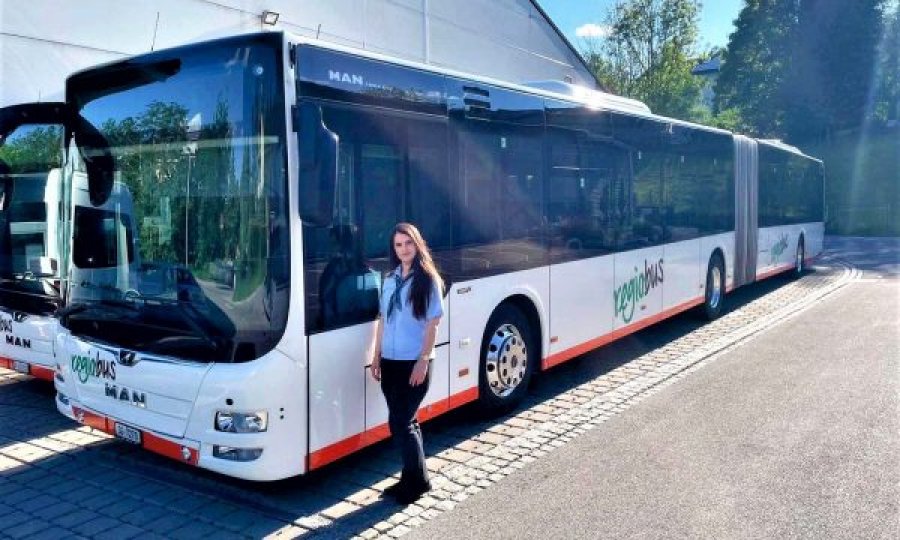  Njihuni me kosovaren që punon si shofere e autobusit në Zvicër 