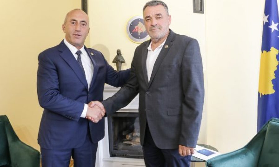  AAK-ja zyrtarizon kandidaturën e Hasan Ismajlit për kryetar të Fushë Kosovës 