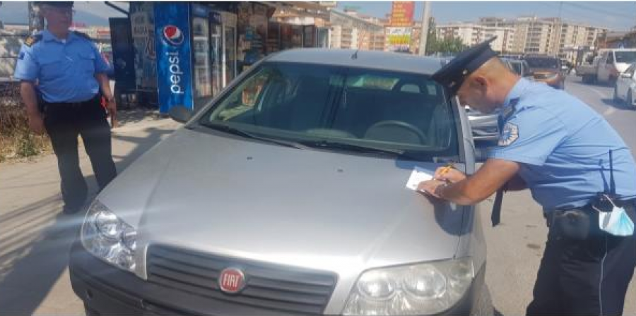  Policia në Prizren shqipton 33 tiketa trafiku, qytetarët ankohen për bllokim në rrugën unazore të qytetit 