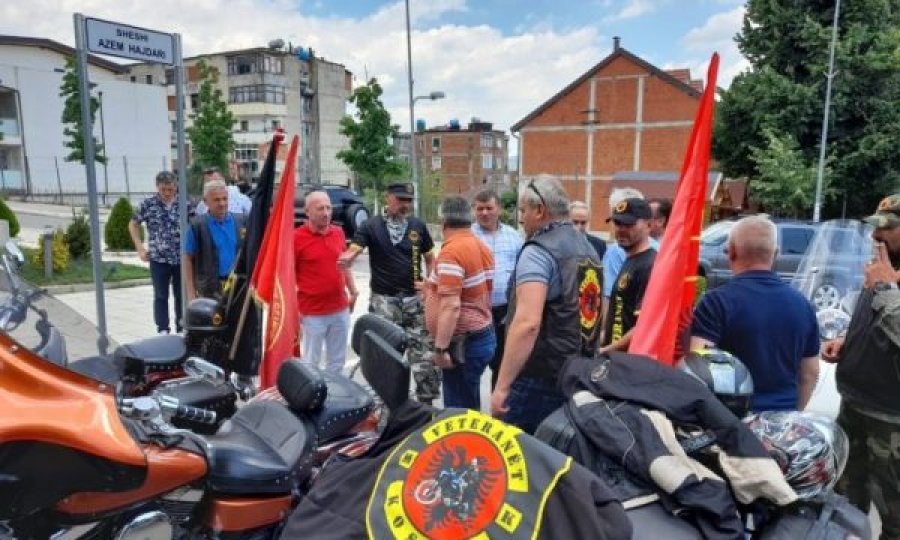  Veteranët e UÇK-së zbresin në Tropojë me një skuadër motoristësh 