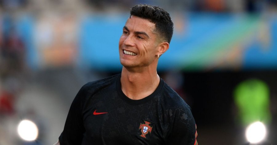 Ronaldo kryeson listën e 10 më të pasurve të Instagram-it, për një postim merr shumën marramendëse