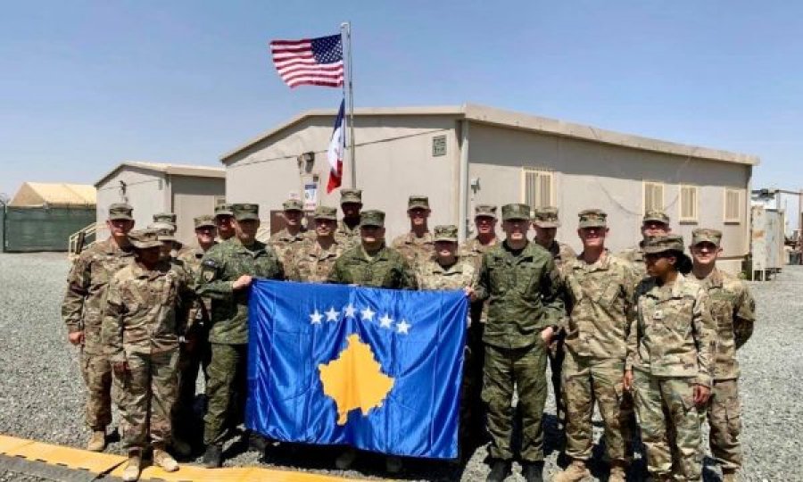 Në kazermat e FSK’së ngritët flamuri amerikan në nder të Ditës së Pavarësisë së SHBA’ve