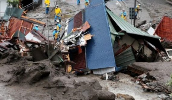 Rrëshqitjet e dheut në Japoni, tre viktima dhe dhjetëra të zhdukur