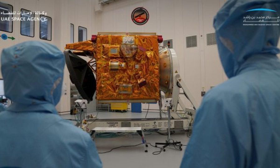 Një anije kozmike arabe kap aurora të pazakonta në Mars