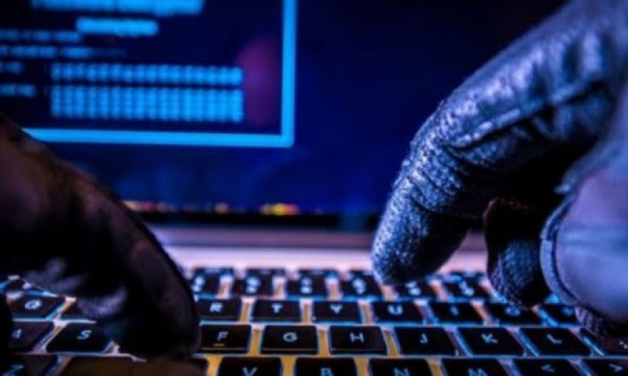 Microsoft paralajmëron mbylljen e faqes LinkedIn