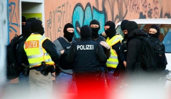 Aksion masiv i policisë gjermane, mbi 750 të arrestuar e 3.2 tonë kanabis të konfiskuar