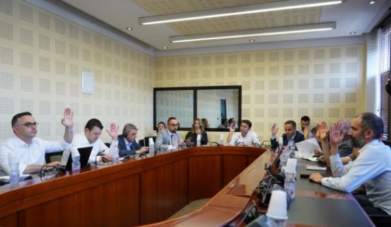 ​Komisioni për legjislacion miraton në parim Projektligjin për Gjykatën Komerciale