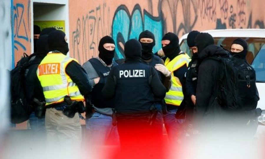 Aksion masiv i policisë gjermane, mbi 750 të arrestuar e 3.2 tonë kanabis të konfiskuar