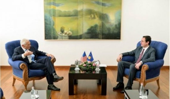 Clark takohet me Kurtin: Kosova është histori suksesi për SHBA-në