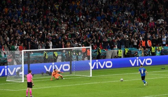 “Mora frymë thellë” – Jorginho shpjegon penalltinë që e dërgoi Italinë në finale të Euro 2020