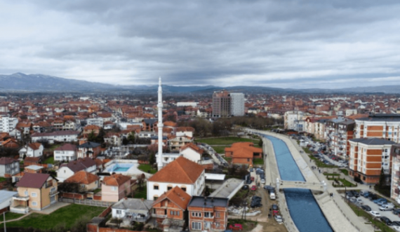 Qytetarët e Podujevës ankohen se nuk kanë ujë të pijshëm në këto temperatura të larta