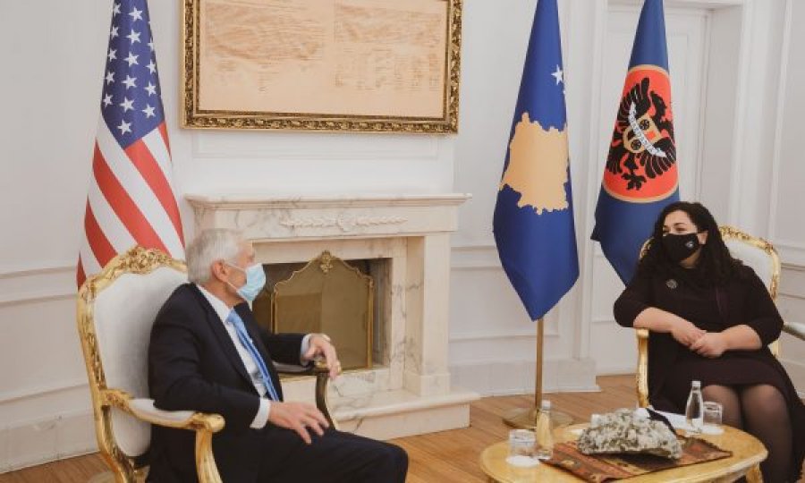 Presidentja Osmani pret në takim gjeneralin Clark: Rrëfimi juaj për Kosovën duhet të vazhdojë të dëgjohet gjithandej botës
