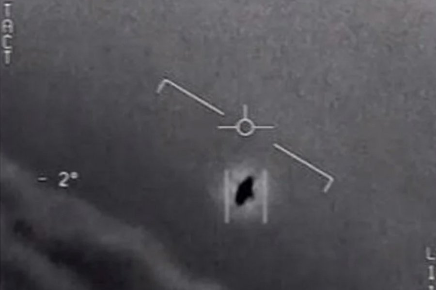 Ja pse qielli është plot me ‘UFO’ të mundshme: Mbi 100 rasteve të objekteve të çuditshme që…