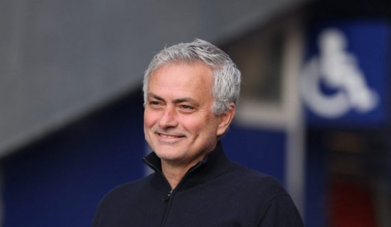 Mourinho i gatshëm ta sakrifikojë Kumbullën për Belottin