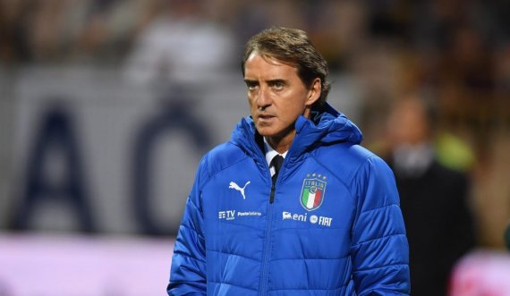 Mediat skoceze i luten trajnerit të Italisë: Na shpëto ti Roberto, je shpresa jonë e fundit