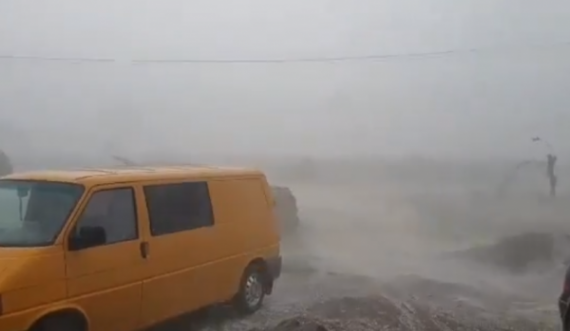 Stuhi e fuqishme shiu në Skenderaj dhe Drenas, dalin pamje
