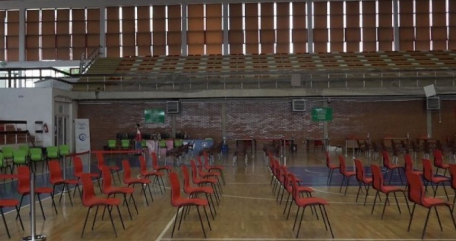 Asnjë qytetar në Qendrën e Vaksinimit “1 Tetori”