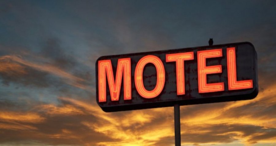 Policia jep detaje për vdekjen e 65 vjeçarit në motel