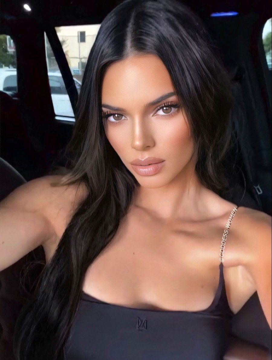 S’duroi më gjatë! Kendall Jenner i fiksoi vajzat me look-un e ri të kësaj vere!