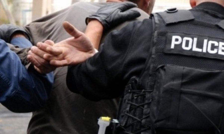 Arrestohet 67-vjeçari në Vushtrri për zjarrvënie