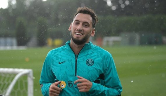 Calhanoglu zbulon pse e braktisi Milanin për rivalin e tij Inter