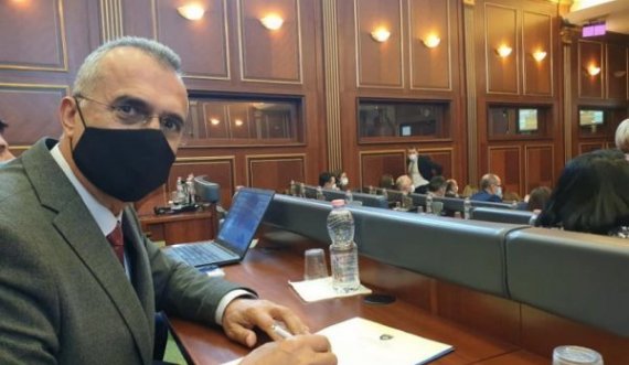 Dugolli për helmimin në Deçan: Situata është nën kontroll, po të përkeqësohej Kurti do të kthehej nga Greqia