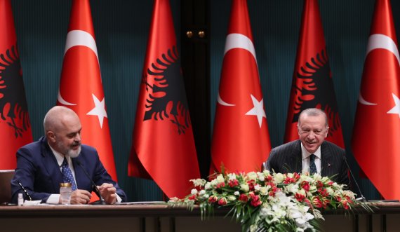 Presidenti turk Erdogan,Kryeministri shqiptar Rama dhe miqësia shqiptaro-turke 