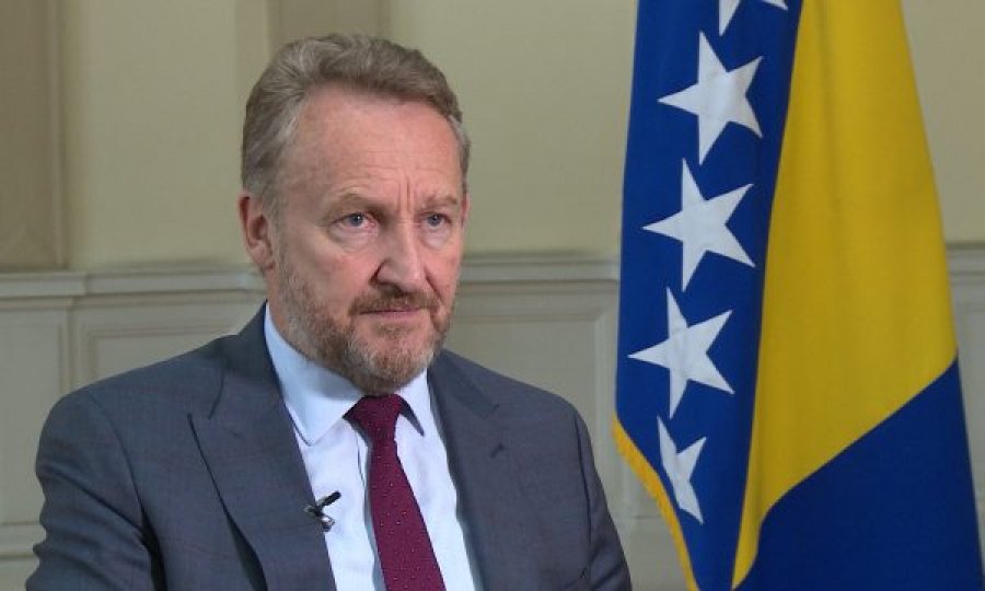 Izetbegoviq thotë se arrestimi i drejtorit të Agjencisë boshnjake të Inteligjencës u bë për shkak të Serbisë