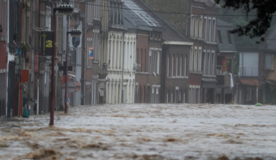 Njëzet viktima nga përmbytjet në Belgjikë