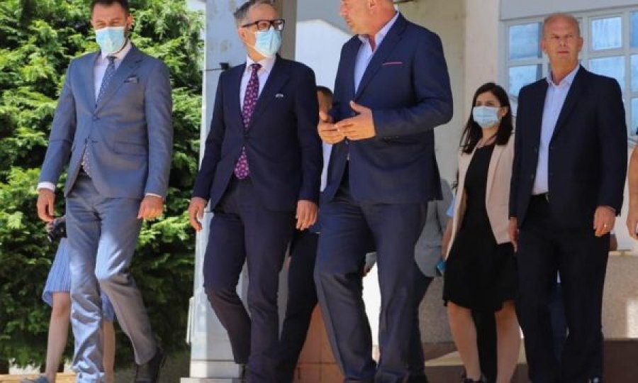 Vitia e Krasniqi në Deçan, Ramosaj i njofton për gjendjen me të helmuarit